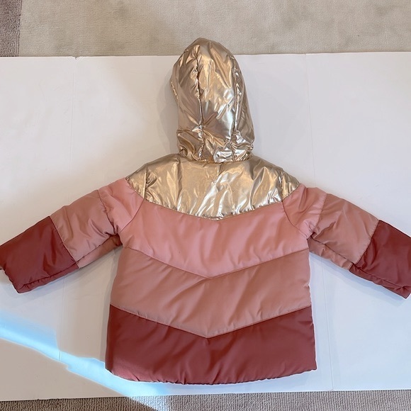 OshKosh b’gosh toddler girls puffer coat size 3T - Picture 4 of 15